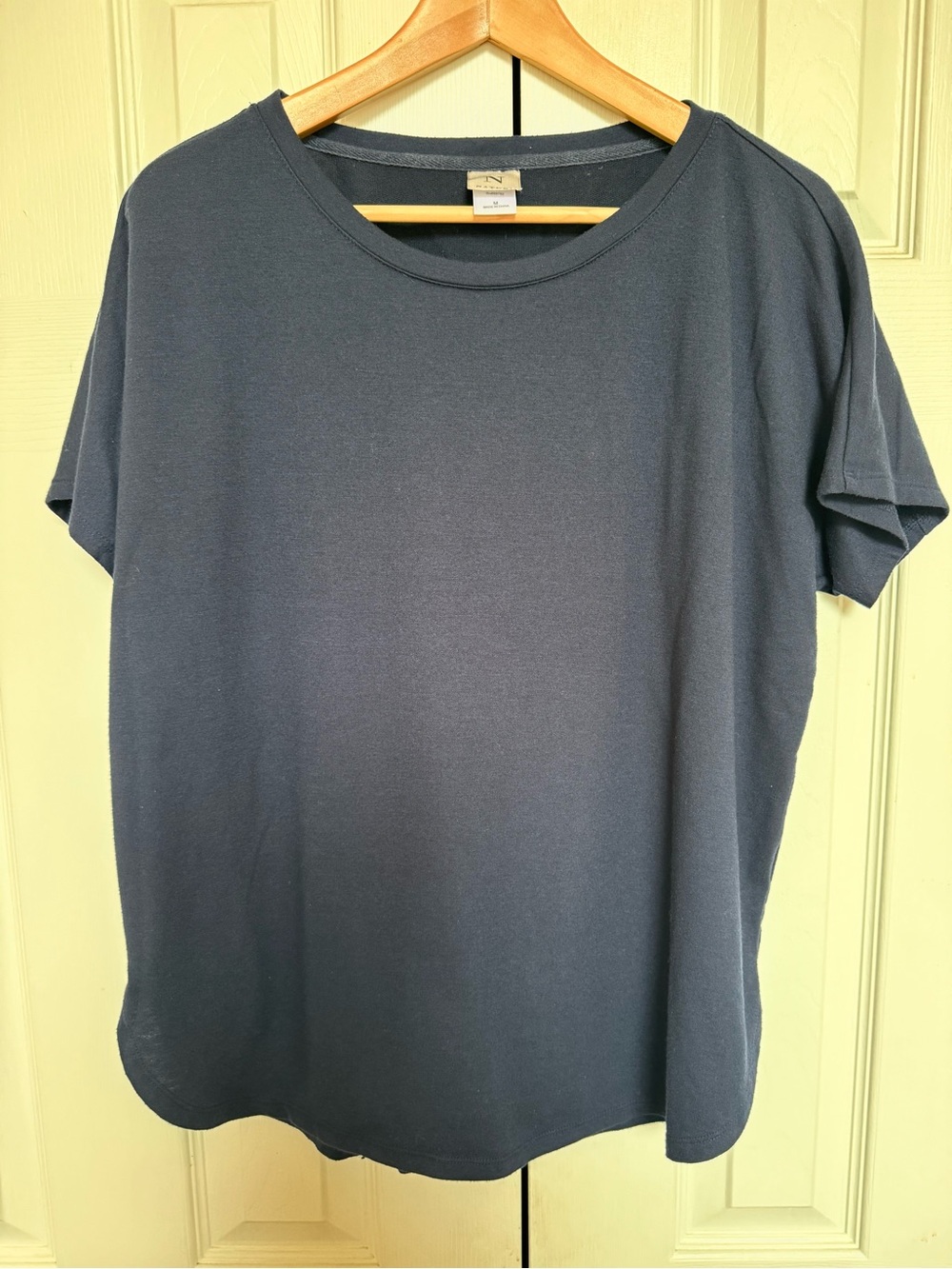 Natori Navy Blue Short Sleeve Split Back Lounge Tee - Size Medium